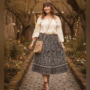 Sag Harbor Whimsigoth Paisley Midi Skirt // B&W Boho Fairycore Flowy Skirt M